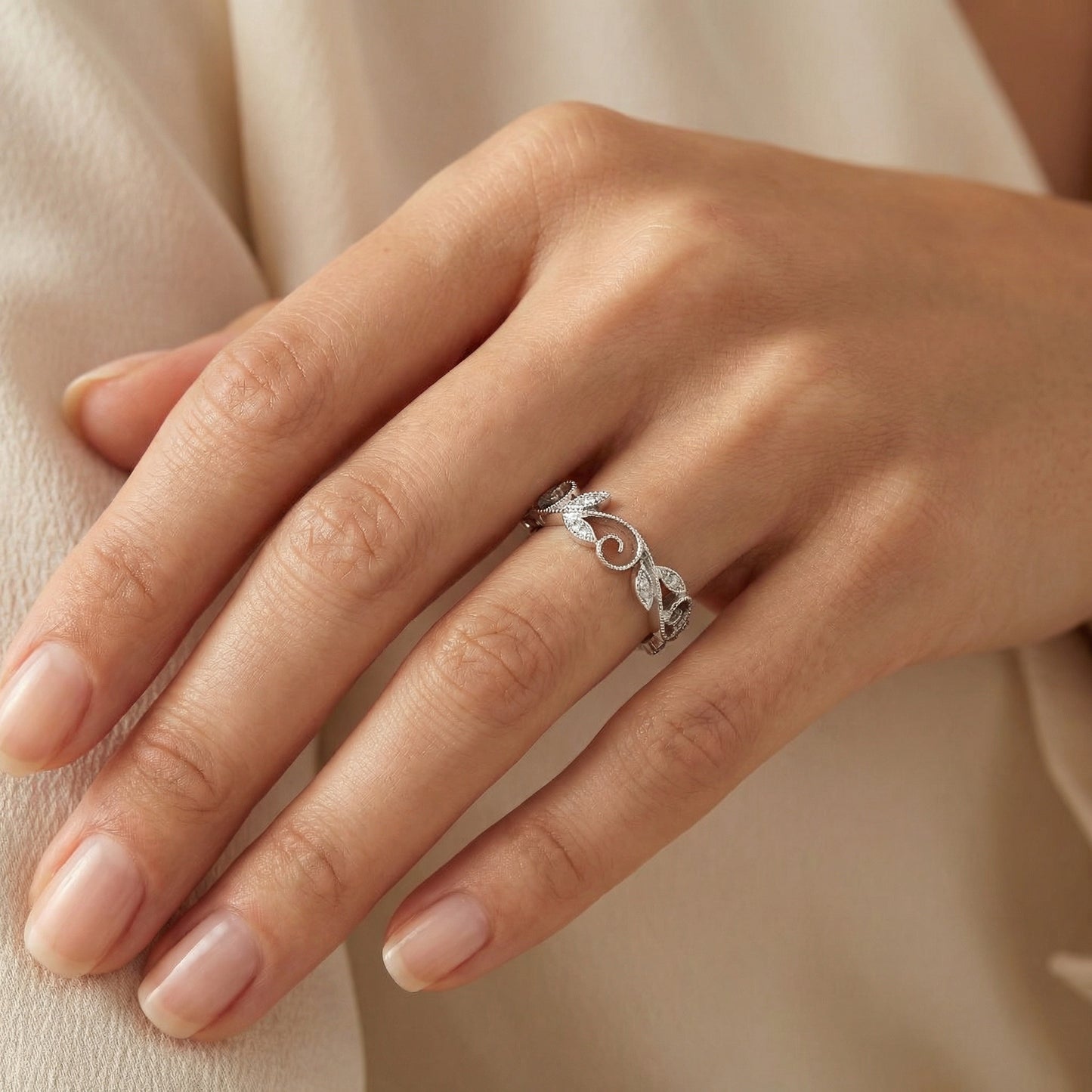 14KWG DIAMOND STACK BAND RING