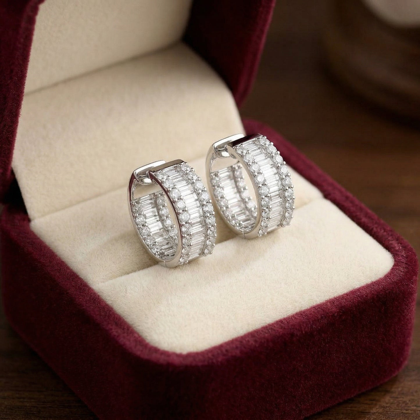 18KW DIAMOND BAGUETTE & ROUND OV HOOP EARS