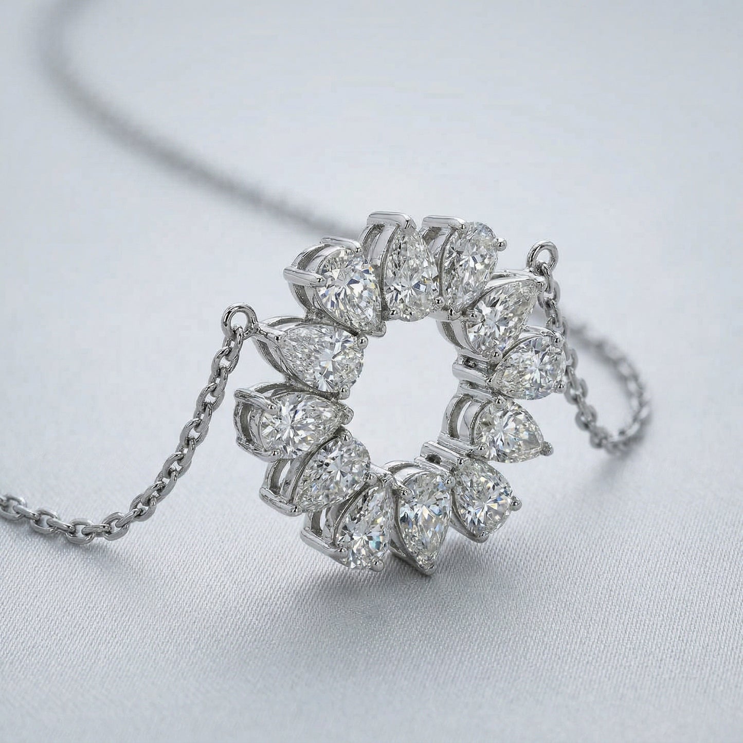 14KW DIAMOND MICRO PAVE CIRCLE NECK