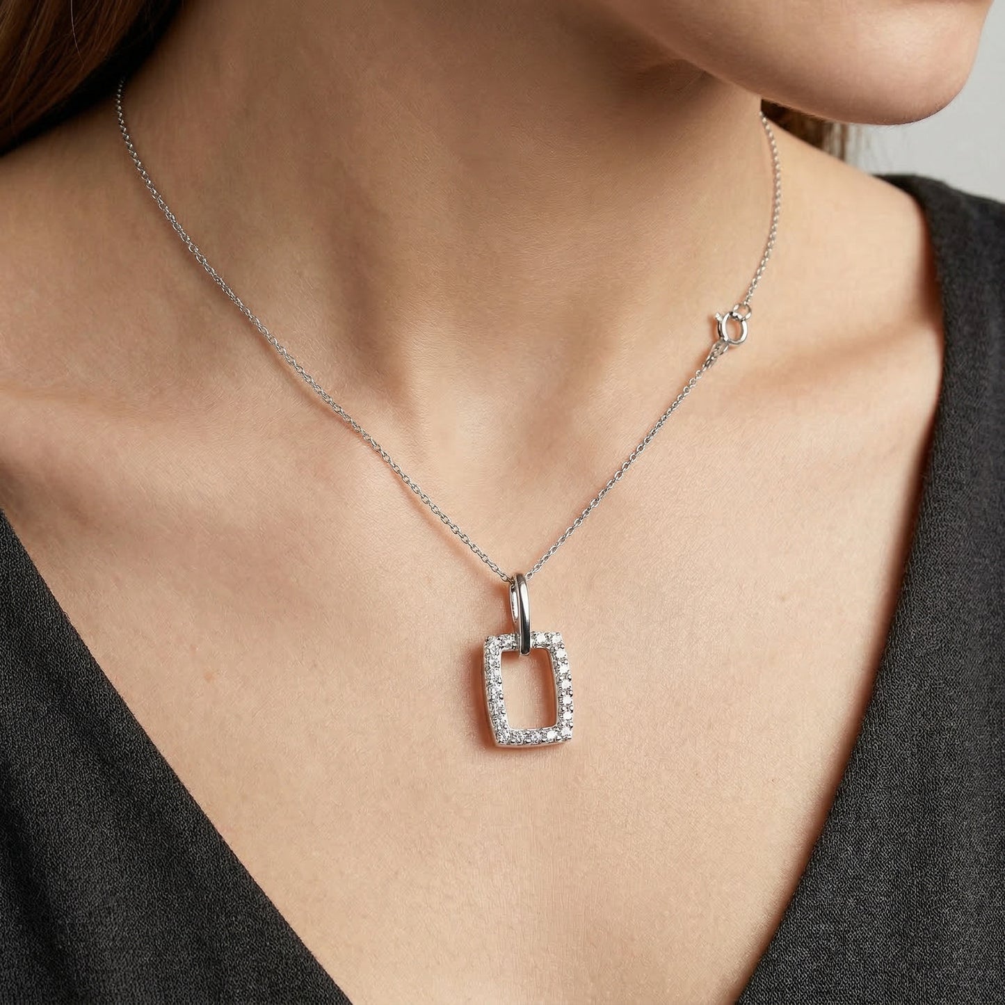 14KW DIAMOND  FASHION PENDANT