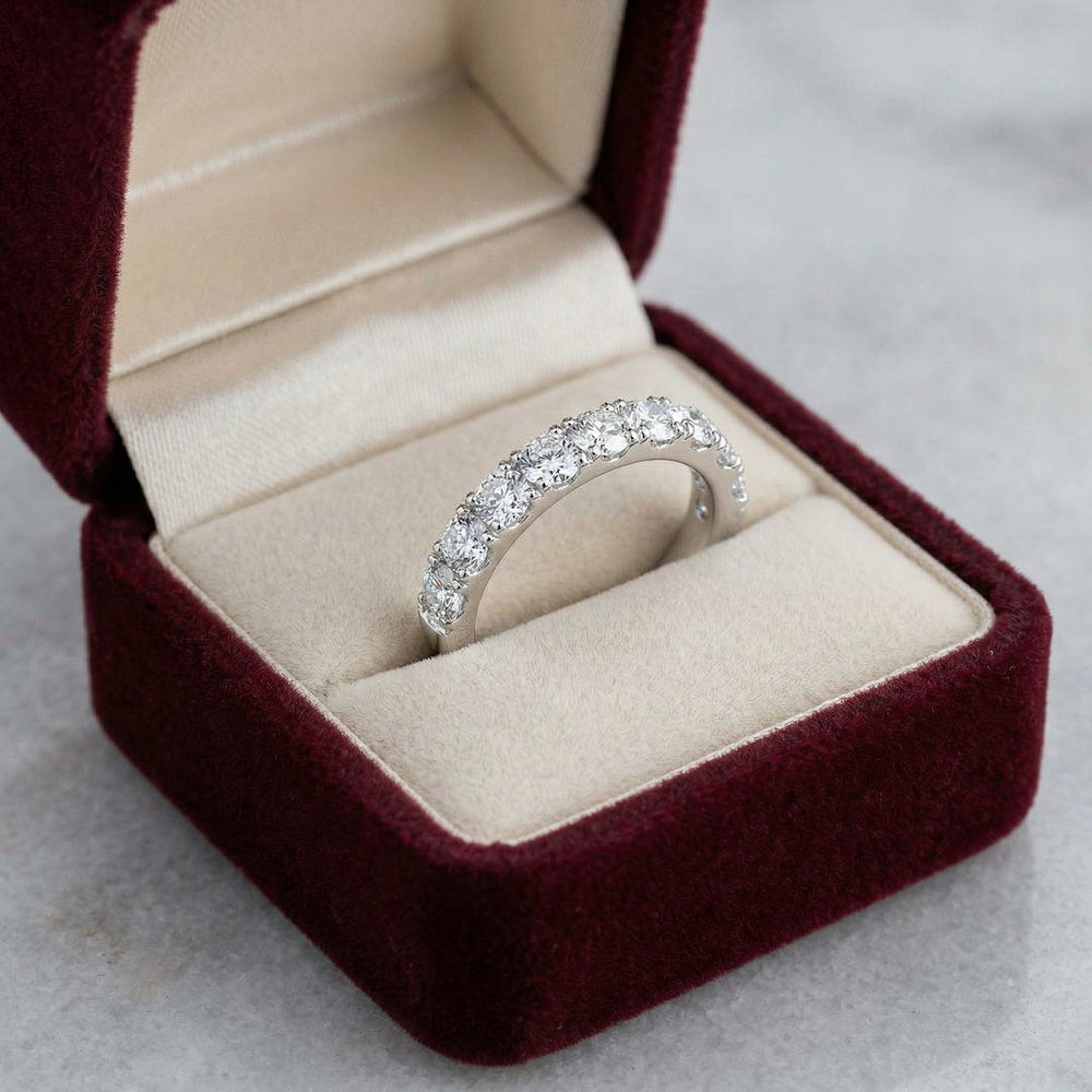 14KW DIAMOND U PRONG  BAND RING