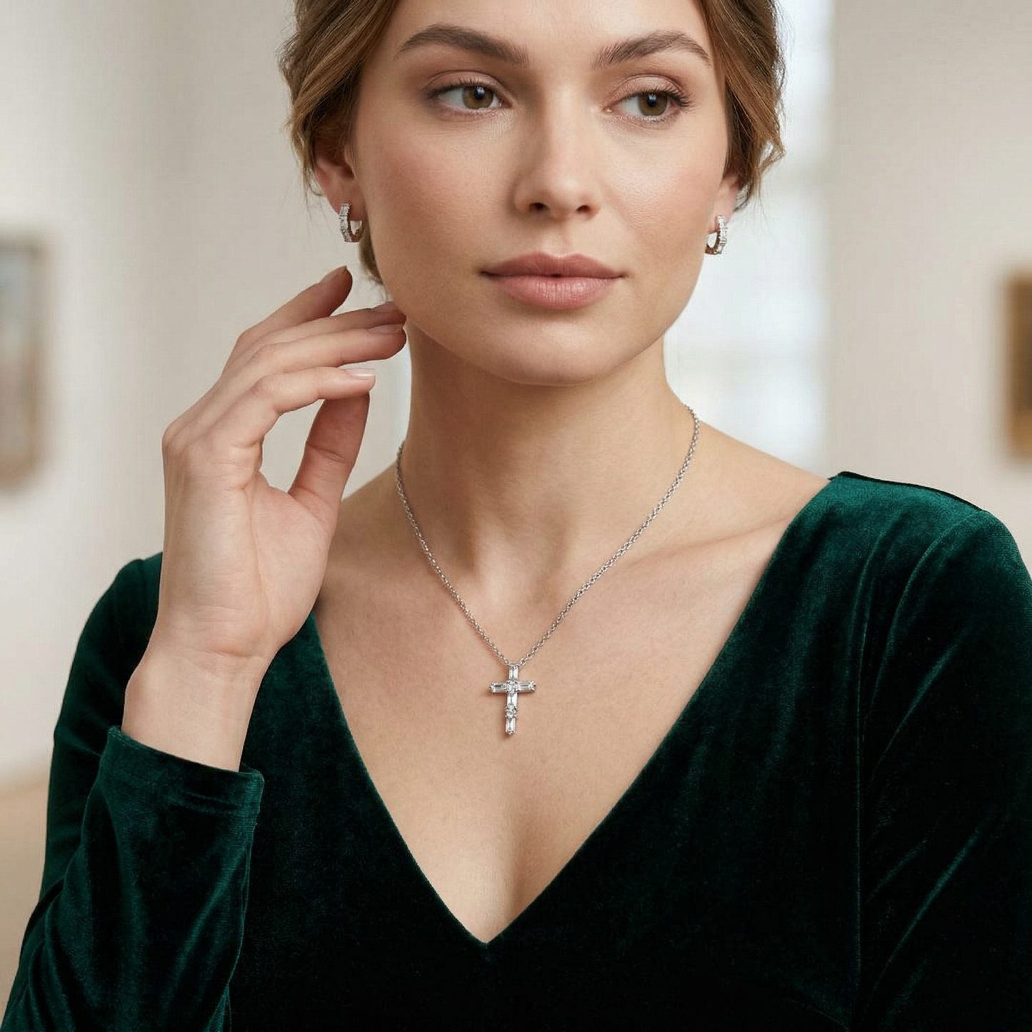 14KW DIAMOND PRONG SET CROSS NECKLACE