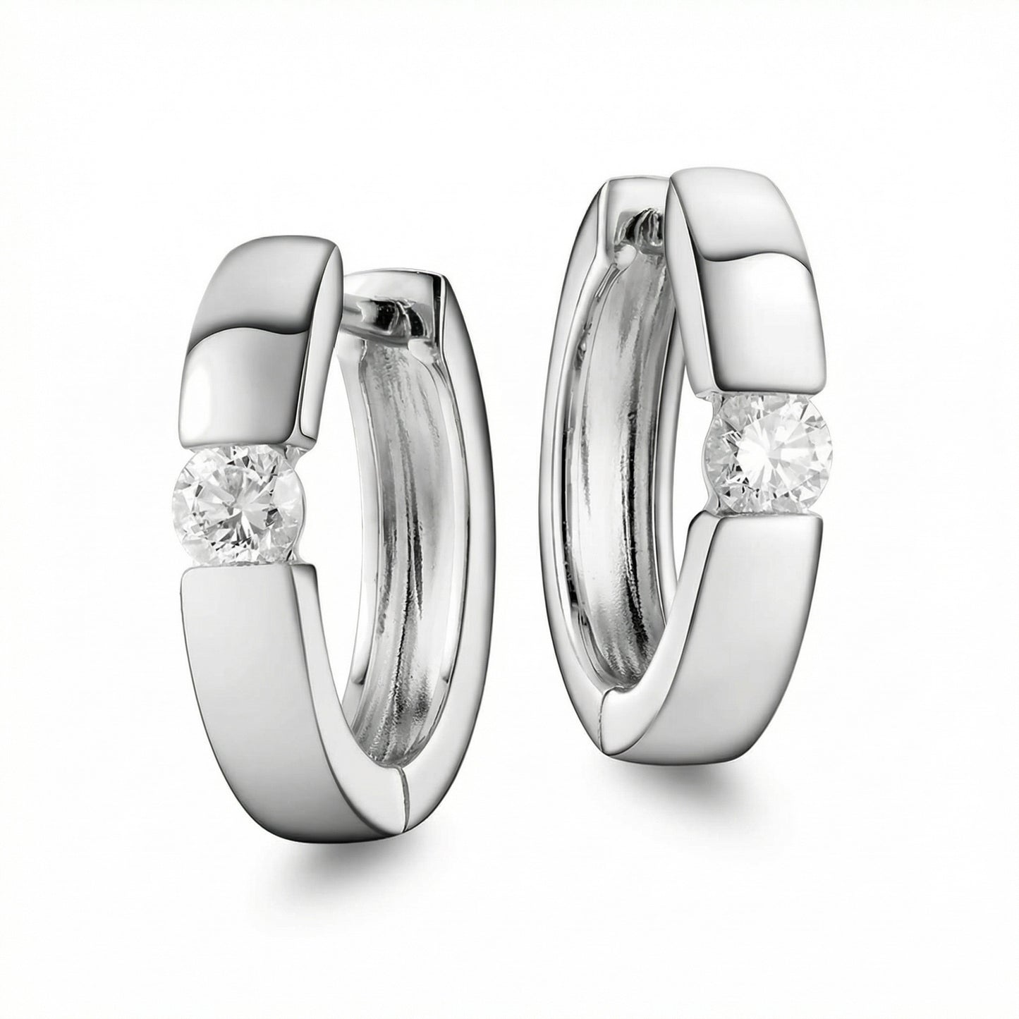 14KWG DIAMOND  HUGGIE EARS