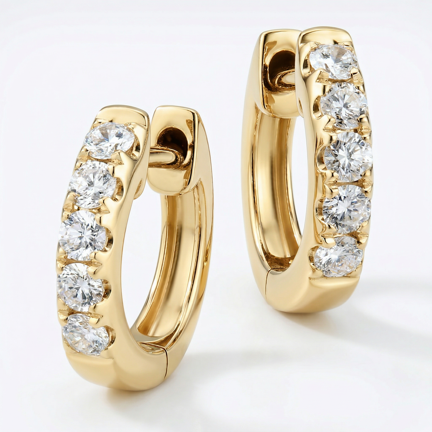 14KY DIAMOND  HUGGIE EARRING