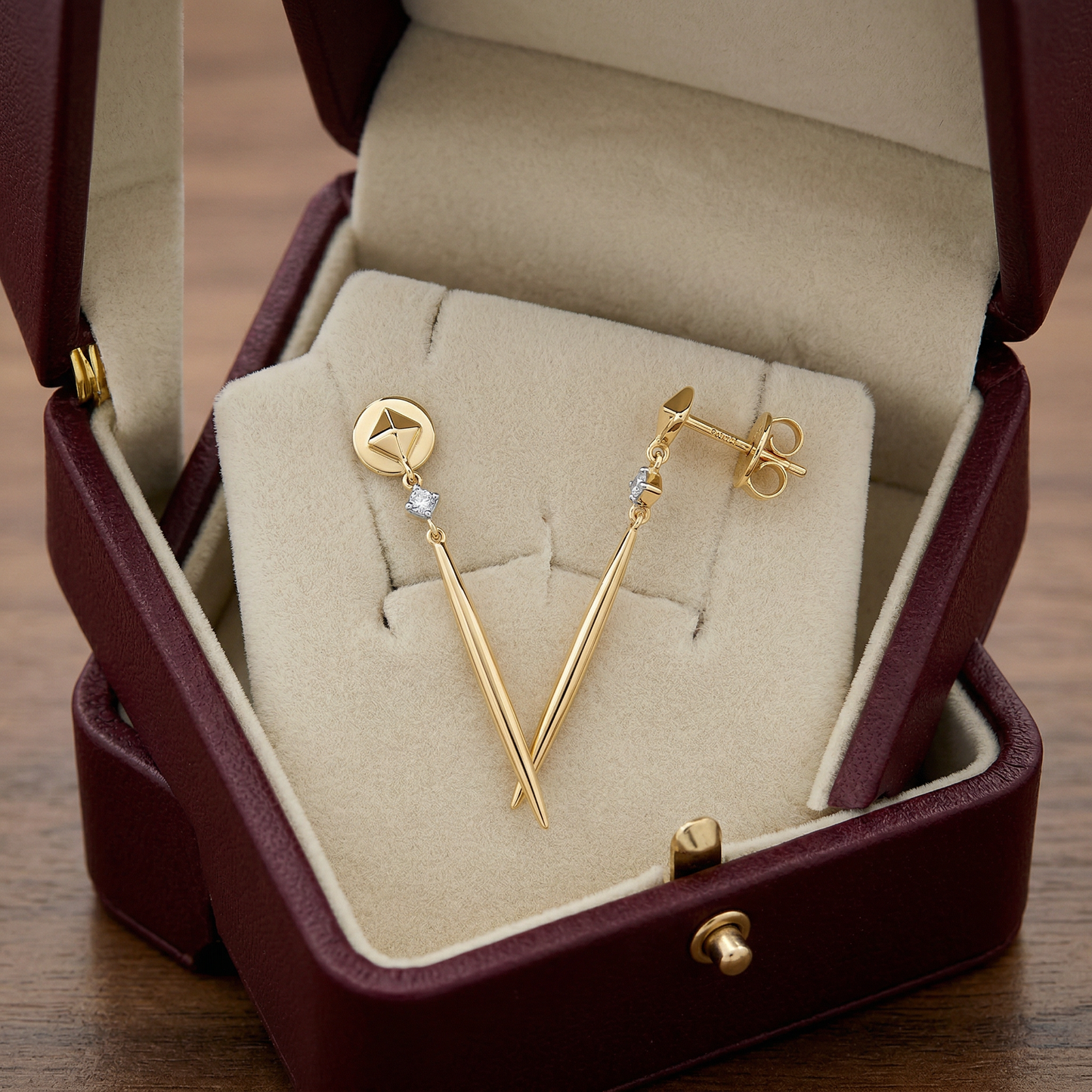14KYG DIAMOND  DANGLE EARRING