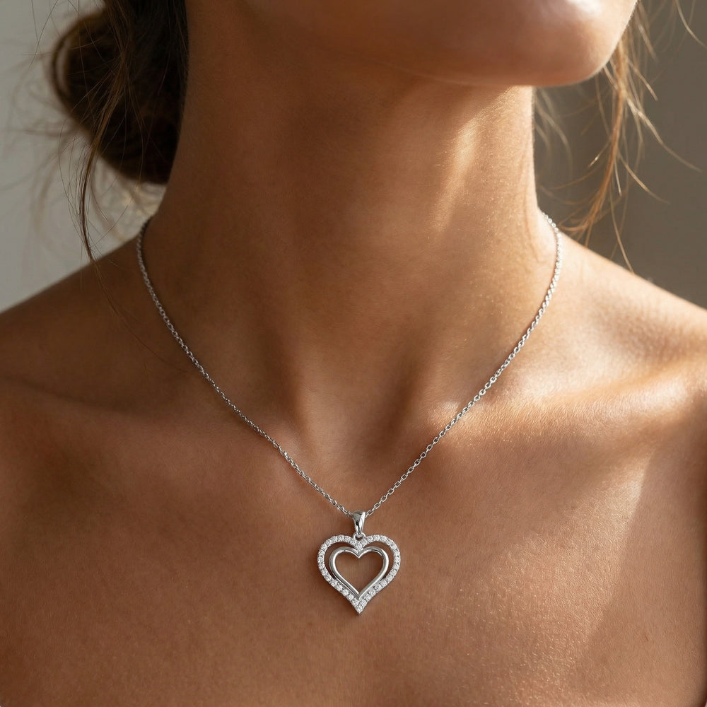 14KW DIAMOND SCATTER HEART PENDANT